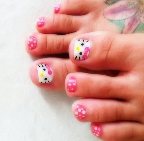 pintar-unas-pies-hello-kitty- ...