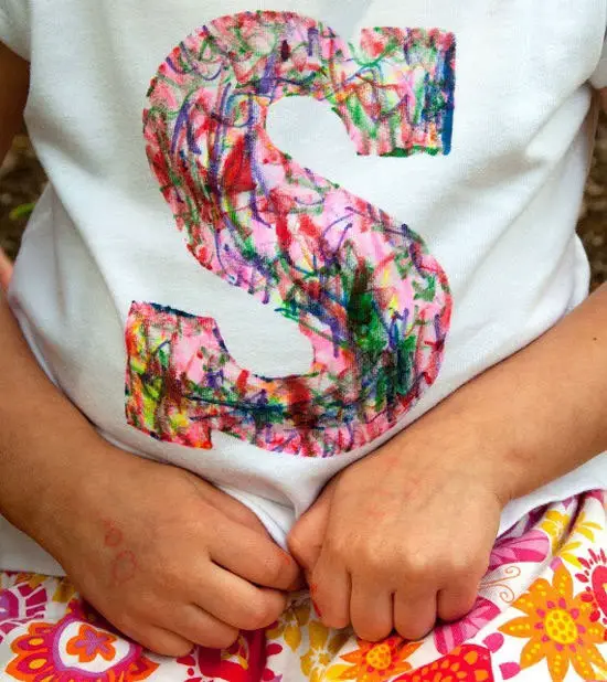 Pintar camisetas con garabatos | Manualidades Infantiles Pintar camisetas con garabatos | Manualidades Infantiles