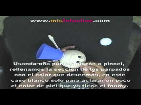 Cómo pintar los ojos y la boca de una fofucha Fofucho futbolista ... Cómo pintar los ojos y la boca de una fofucha Fofucho futbolista ...