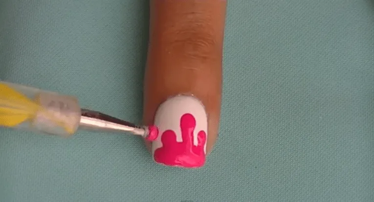 Como pintar uñas pintura y goteo | Brico y Tube Diy