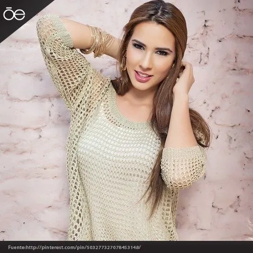 Las blusas tejidas son una prenda muy femenina e ideal para ... | Blo… Las blusas tejidas son una prenda muy femenina e ideal para ... | Blo…