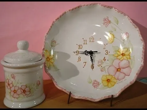 Como hacer pintura sobre cerámica - Reloj romántico - YouTube