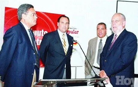 Pinturas Popular presenta cápsulas“Un Minuto de Nosotros” Pinturas Popular presenta cápsulas“Un Minuto de Nosotros”