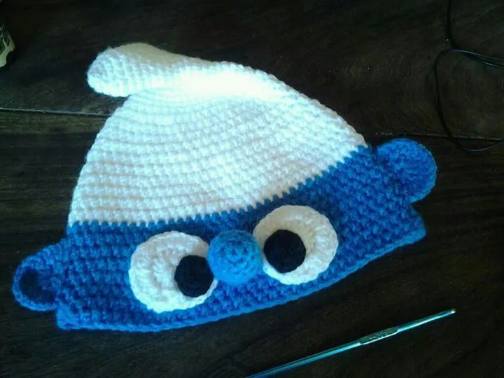 Los pitufos! | Gorros crochet | Pinterest