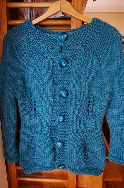 Mi Planeta de Lanas: MODERN GARDEN CARDIGAN