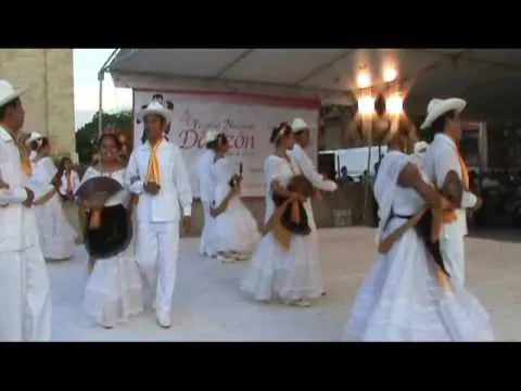 Plantel El tule con traje típico de Veracruz - YouTube Plantel El tule con traje típico de Veracruz - YouTube