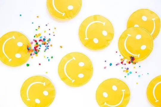 Plantilla para hacer dulceros de caritas felices | Moldes ...