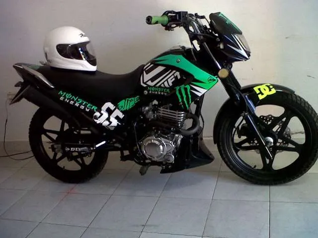 Ploteados para motos con stickers bomb...dibujitos - Asunción ... Ploteados para motos con stickers bomb...dibujitos - Asunción ...