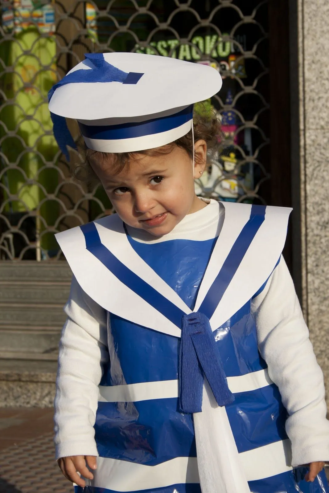 Hacer de todo un poco: Cómo hacer un disfraz de marinero Hacer de todo un poco: Cómo hacer un disfraz de marinero