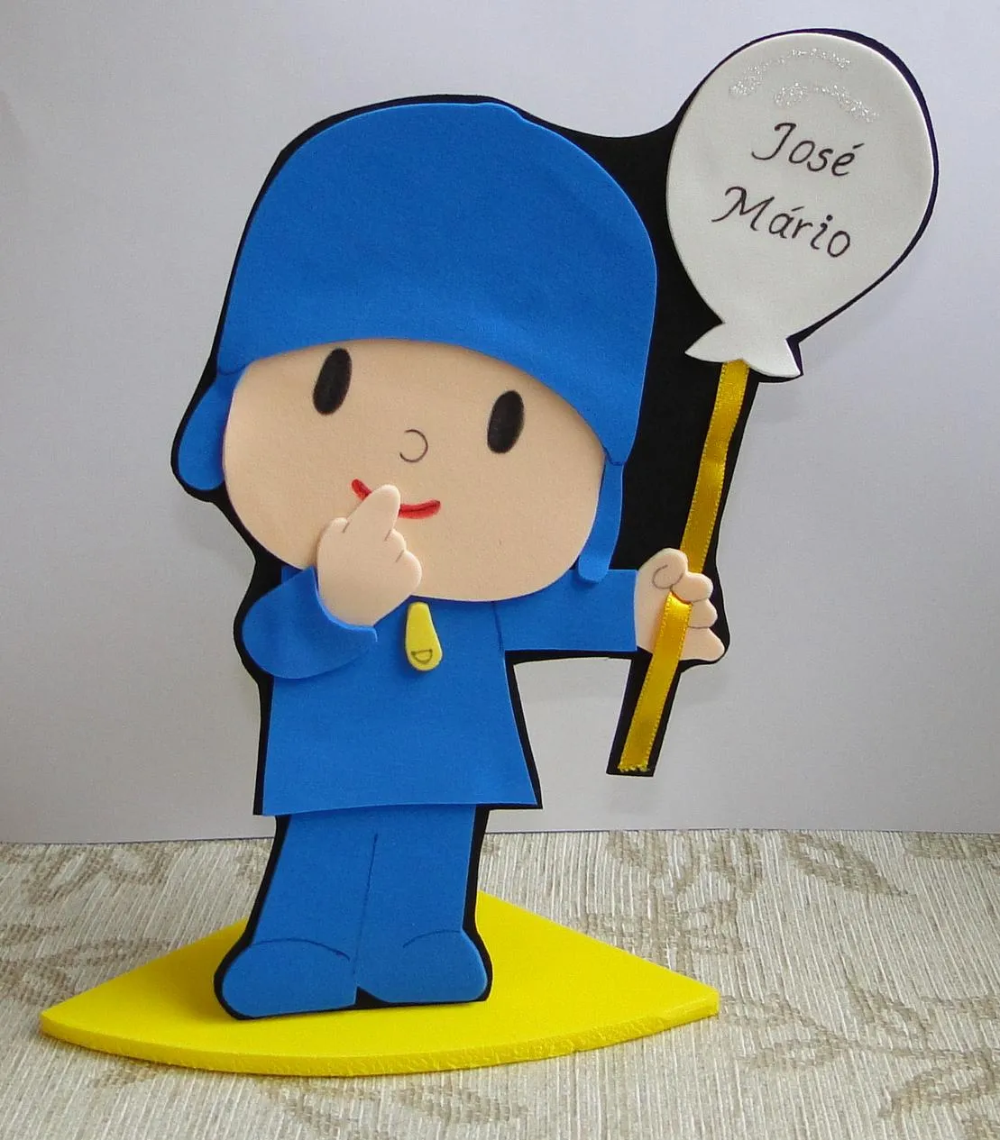 Como hacer un pocoyo de goma eva - Imagui