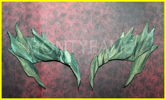 Poison Ivy GREEN leaf EYEBROW Costume Mask Uma por Montyfam6 Poison Ivy GREEN leaf EYEBROW Costume Mask Uma por Montyfam6