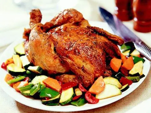 Pollo rostizado con vegetales | Telemundo