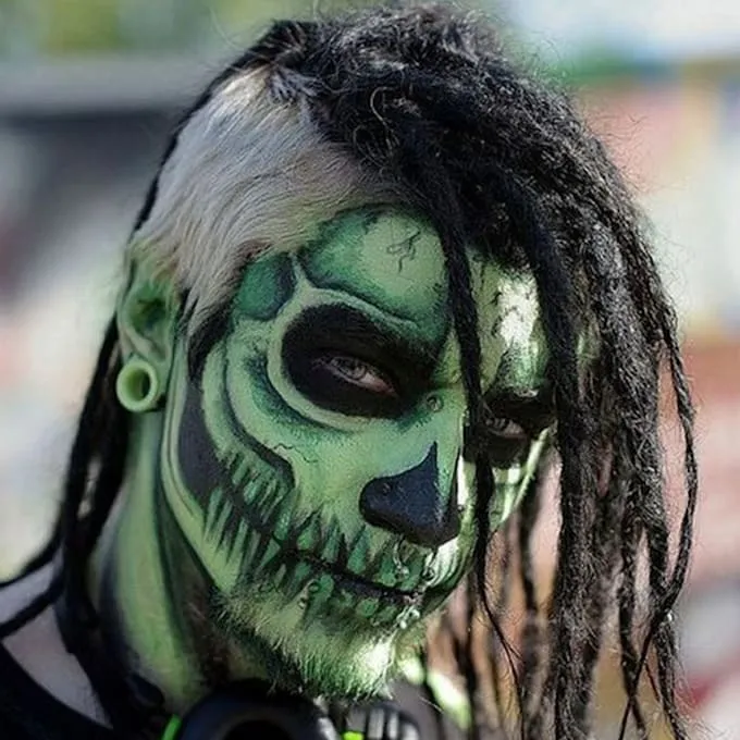 Pon un toque terrorífico a tu Halloween con uno de estos cuatro maquillajes - Foto 1 Pon un toque terrorífico a tu Halloween con uno de estos cuatro maquillajes - Foto 1