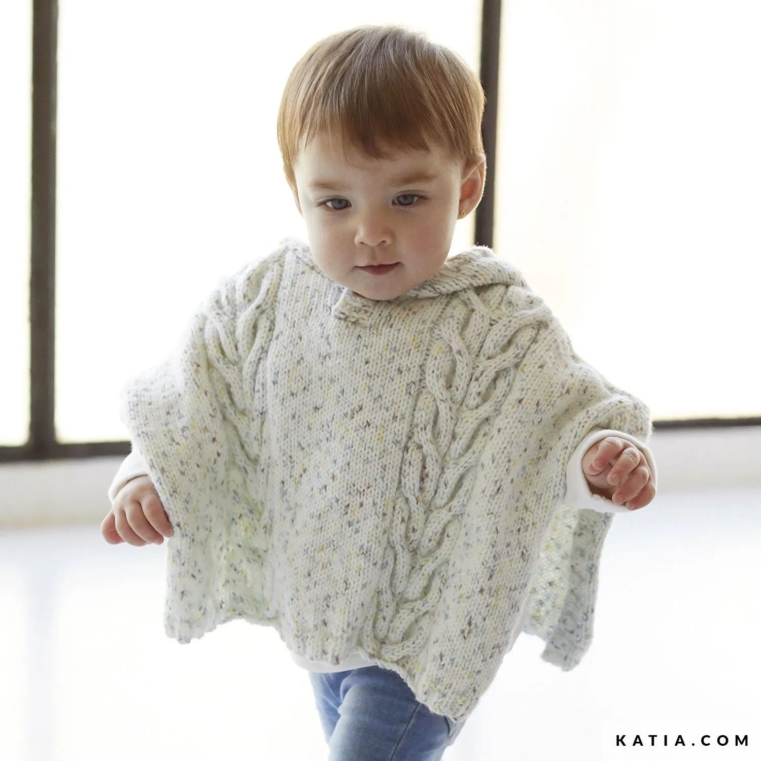 Poncho - Bebé - Otoño / Invierno - patrones | Katia.com Poncho - Bebé - Otoño / Invierno - patrones | Katia.com