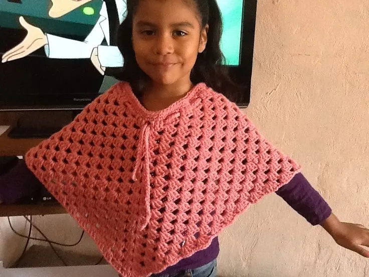 Poncho a crochet con estambre grueso y crochet #6 | Tejidos al ... Poncho a crochet con estambre grueso y crochet #6 | Tejidos al ...