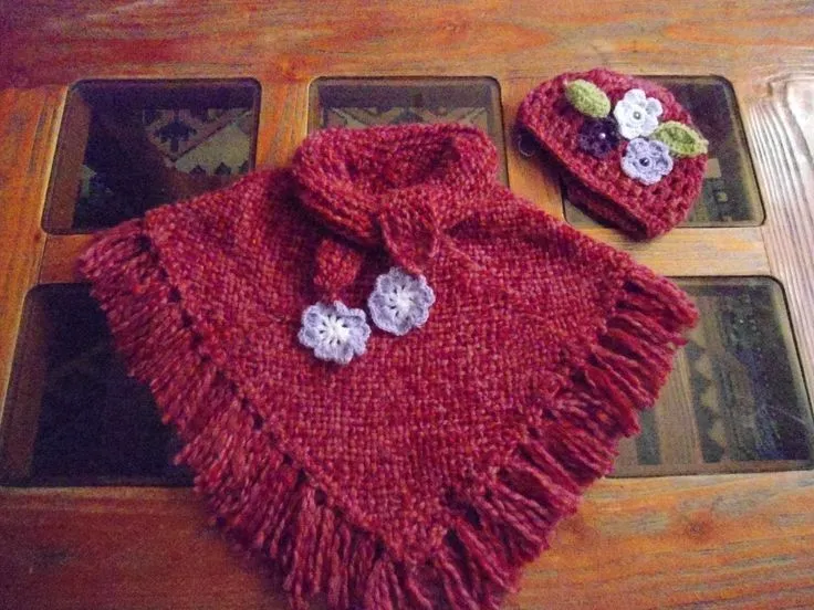 poncho para niñita, creado en telar de bastidor cuadrado. | Telar ... poncho para niñita, creado en telar de bastidor cuadrado. | Telar ...