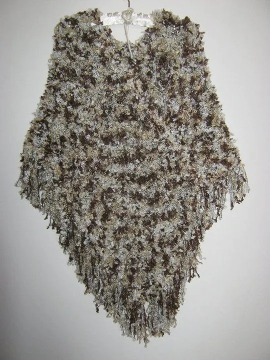 Poncho facil a palillos - Imagui