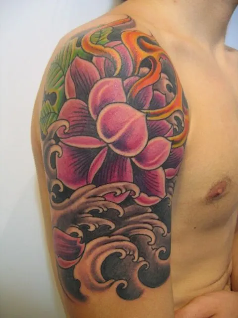 Aquí pongo muestras de algunos tatuajes que son típicos de Oriente ... Aquí pongo muestras de algunos tatuajes que son típicos de Oriente ...