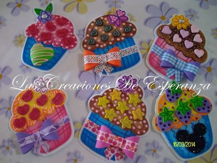 Ponquesitos | Manualidades/Goma eva/Foami | Pinterest Ponquesitos | Manualidades/Goma eva/Foami | Pinterest