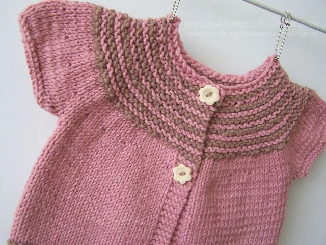 pontinhos meus: Rose/chocolat baby cardigan pontinhos meus: Rose/chocolat baby cardigan