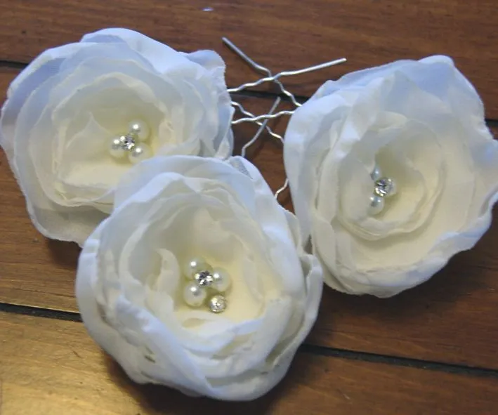Decora con Flores: Tocados de Novias hechos con flores de tela Decora con Flores: Tocados de Novias hechos con flores de tela