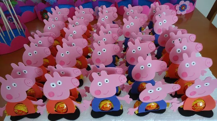 porta bom bom de Peppa y George en goma eva , realizado por ...