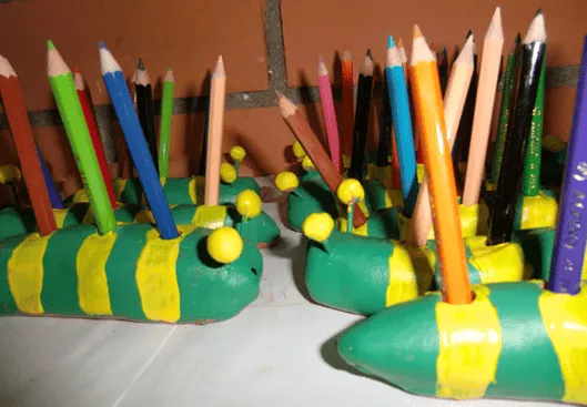 Porta Lápiz Gusano para el Día del Padre - Manualidades Infantiles Porta Lápiz Gusano para el Día del Padre - Manualidades Infantiles