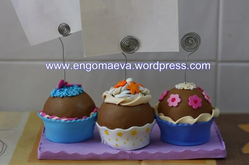 Hacer portafotos con goma eva - Imagui