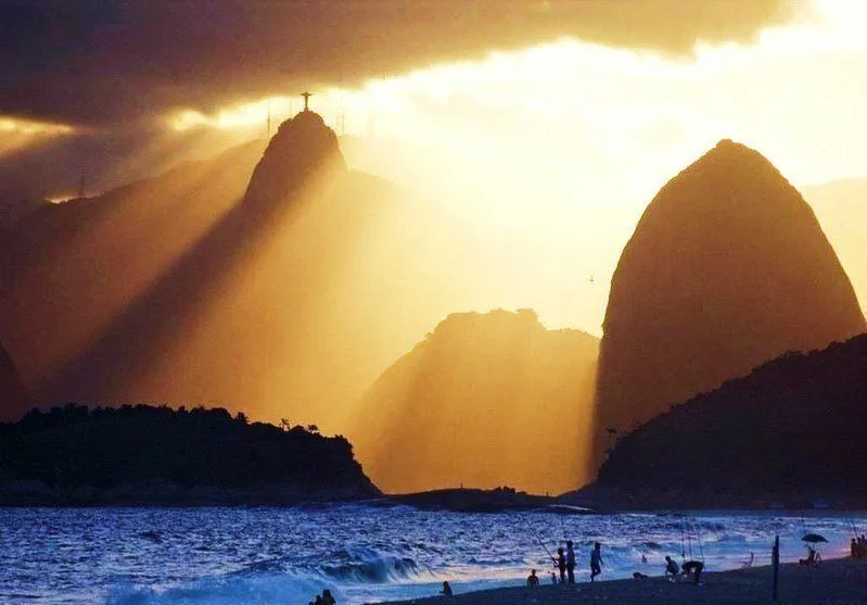 PAISAGENS FANTÁSTICAS ))))))))))))))))) - Fórum UOL Televisão