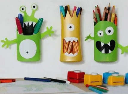 Como hacer un portalapices con botellas | Manualidades Aprender a ... Como hacer un portalapices con botellas | Manualidades Aprender a ...