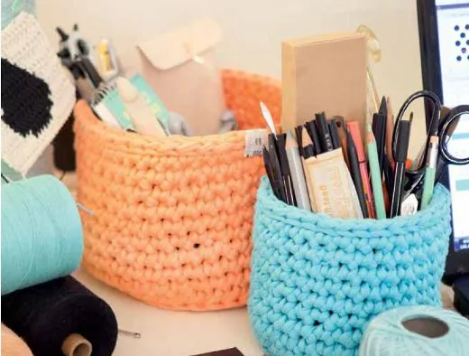 Portalápices, floreros y frascos reciclados con trapillo | El blog ... Portalápices, floreros y frascos reciclados con trapillo | El blog ...