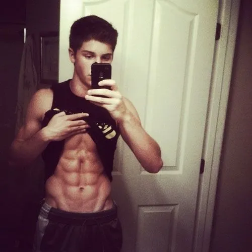 Practicas el Selfie en Redes Sociales?