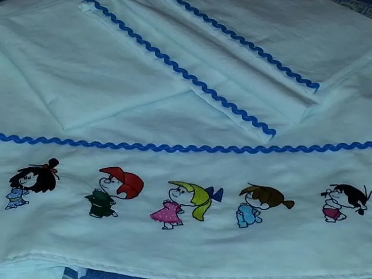 Precioso juego de sabanas para la cuna bordadas a mano hechas para ... Precioso juego de sabanas para la cuna bordadas a mano hechas para ...