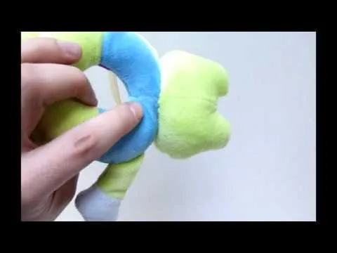 Precioso Peluche Sonajero Sapo o Rana - YouTube Precioso Peluche Sonajero Sapo o Rana - YouTube