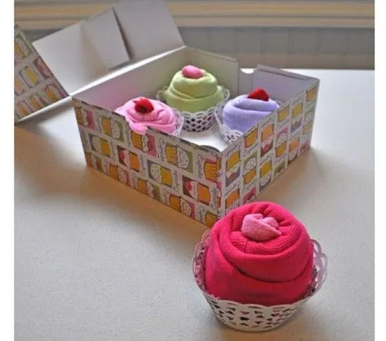 Precioso regalo para bebés - Guía de MANUALIDADES Precioso regalo para bebés - Guía de MANUALIDADES