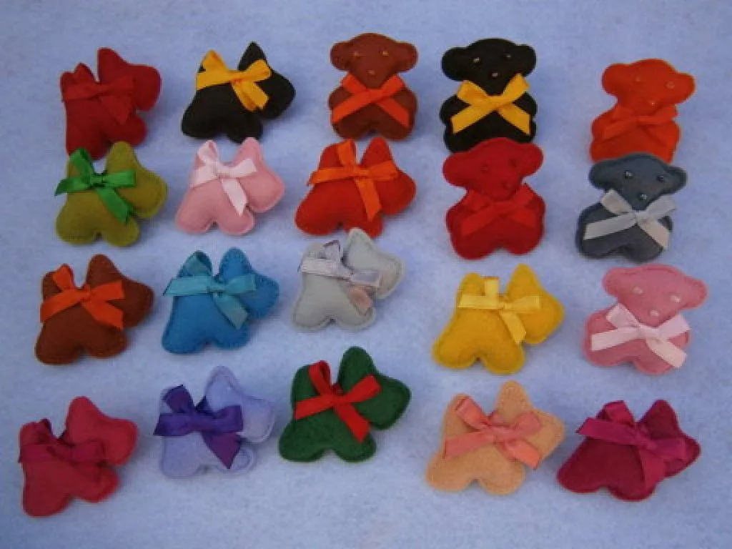 broches de fieltro | Cuidar de tu perro es facilisimo. broches de fieltro | Cuidar de tu perro es facilisimo.