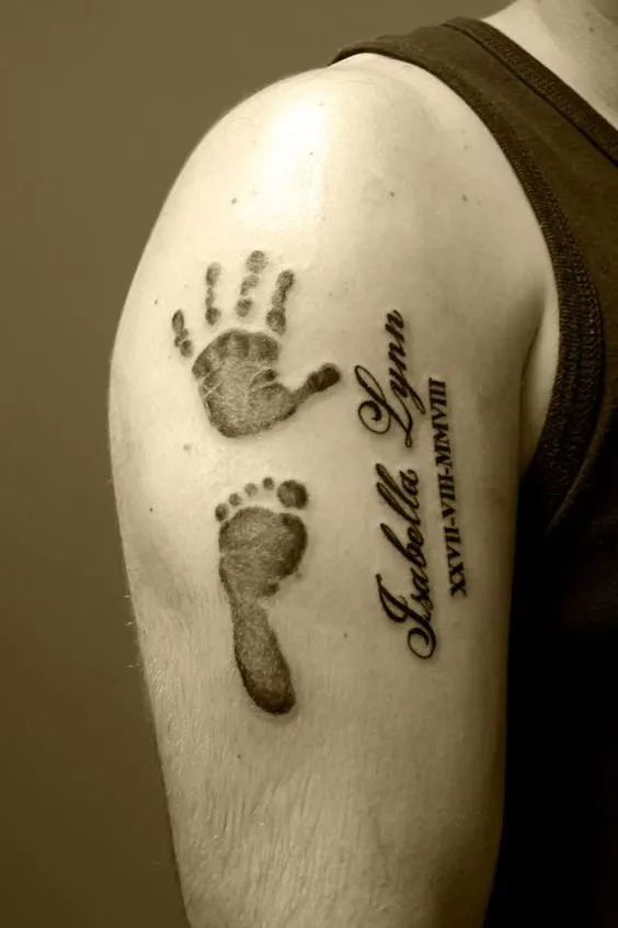 PRECIOSOS TATUAJES DE HUELLAS DE BEBES | Belagoria | la web de los ... PRECIOSOS TATUAJES DE HUELLAS DE BEBES | Belagoria | la web de los ...