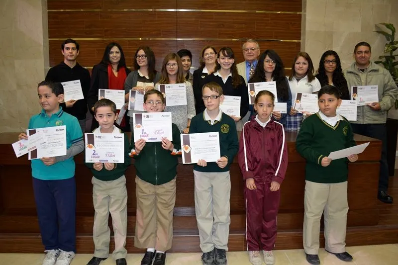 Premia CEE a ganadores de concursos de dibujo y cuento Premia CEE a ganadores de concursos de dibujo y cuento