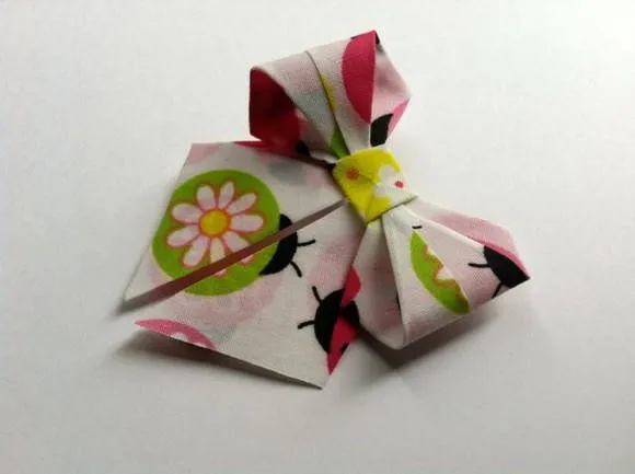 Presilha origami em tecido | studio allecrim | Elo7