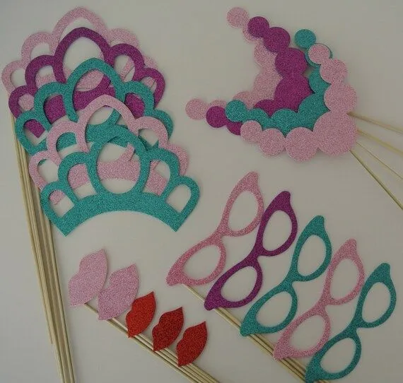 Princesa fiesta apoyos bigote en una fiesta de por PICWRAP en Etsy Princesa fiesta apoyos bigote en una fiesta de por PICWRAP en Etsy