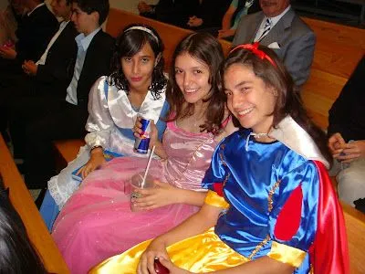 Aqui con las otras princesas que acudieron a rehabilitacion. Aqui con las otras princesas que acudieron a rehabilitacion.
