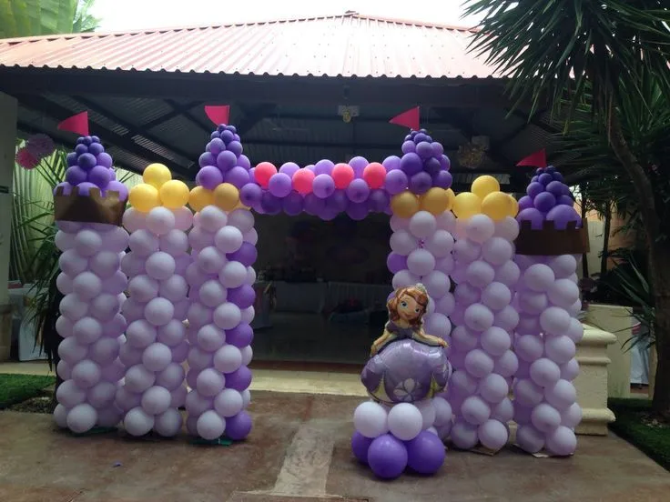 Princesita Sofía castillo de globos! Decoración para fiesta ... Princesita Sofía castillo de globos! Decoración para fiesta ...