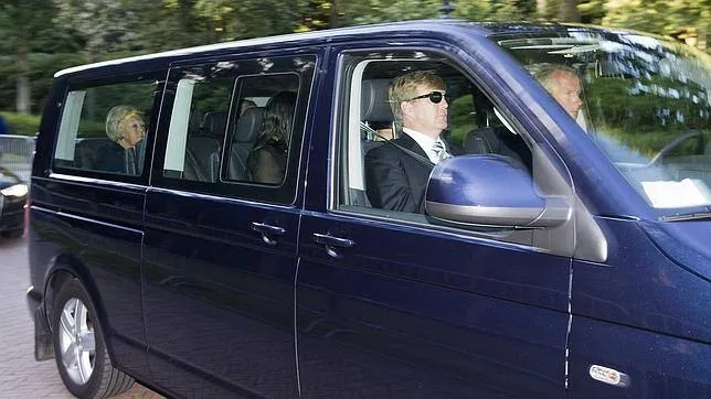 El Príncipe Friso será enterrado el viernes - ABC.