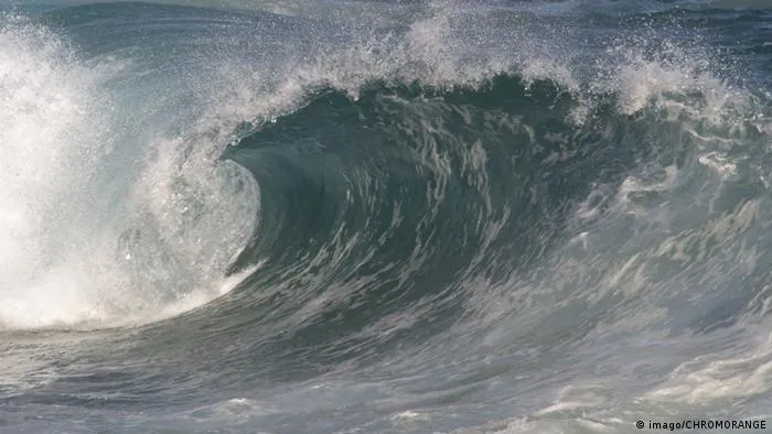 Cómo pronosticar las olas gigantes? | Eurodinámica | DW.COM ... Cómo pronosticar las olas gigantes? | Eurodinámica | DW.COM ...