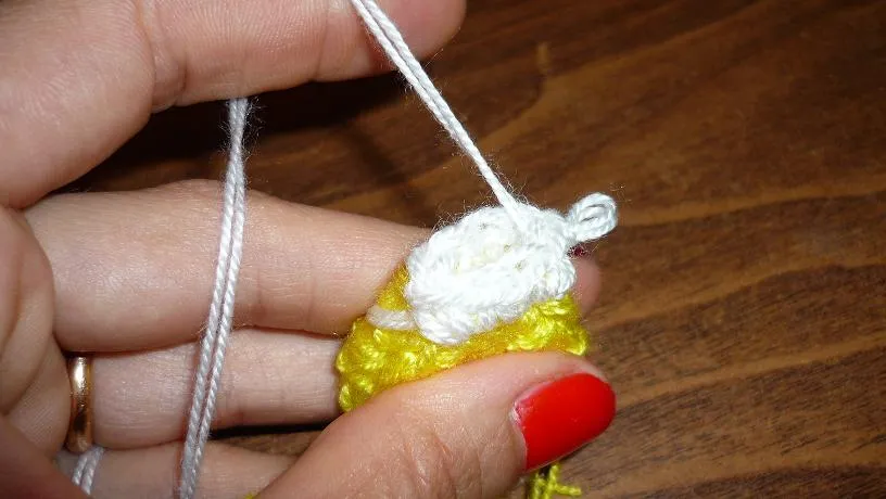 Proyectos Artesanal: Flor al crochet - Souvenir para comunión Proyectos Artesanal: Flor al crochet - Souvenir para comunión