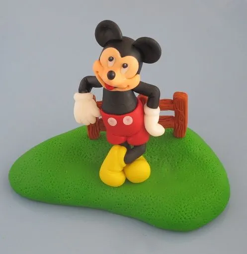 Puckycakes: Modelado de Mickey Mouse para la próxima Tarta