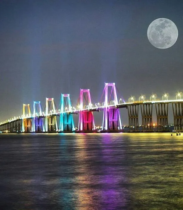 Puente sobre el Lago de Maracaibo Rafaela Urdaneta Venezuela | Picture,  Venezuela, Marina bay sands