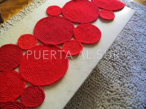 PUERTA AL SUR: Caminos que decoran la mesa... PUERTA AL SUR: Caminos que decoran la mesa...