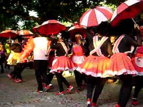 Tarde de Folclor 2010 - Comparsa Negritas Puloy - YouTube