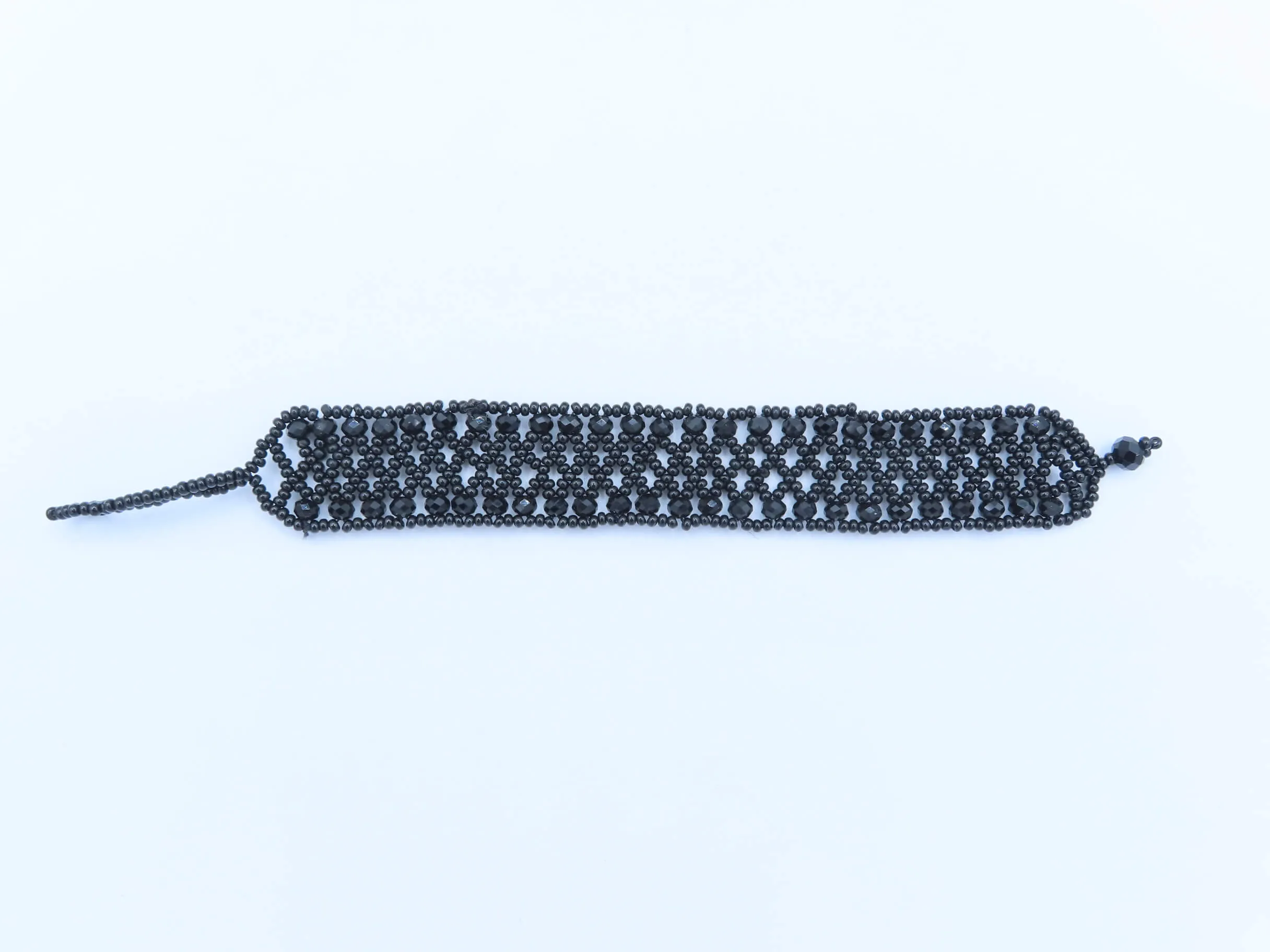 Pulsera Acapulco mediana. Chaquira color negro – MEXICO CERCA - Artesanías, moda y más Pulsera Acapulco mediana. Chaquira color negro – MEXICO CERCA - Artesanías, moda y más